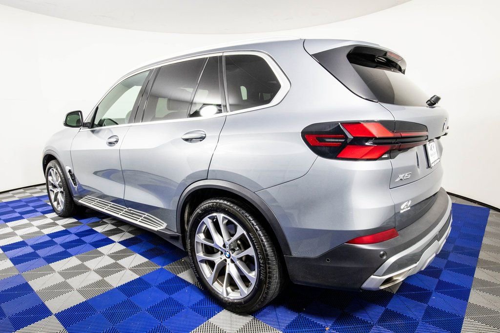Used 2025 BMW X5 xDrive40i image 7