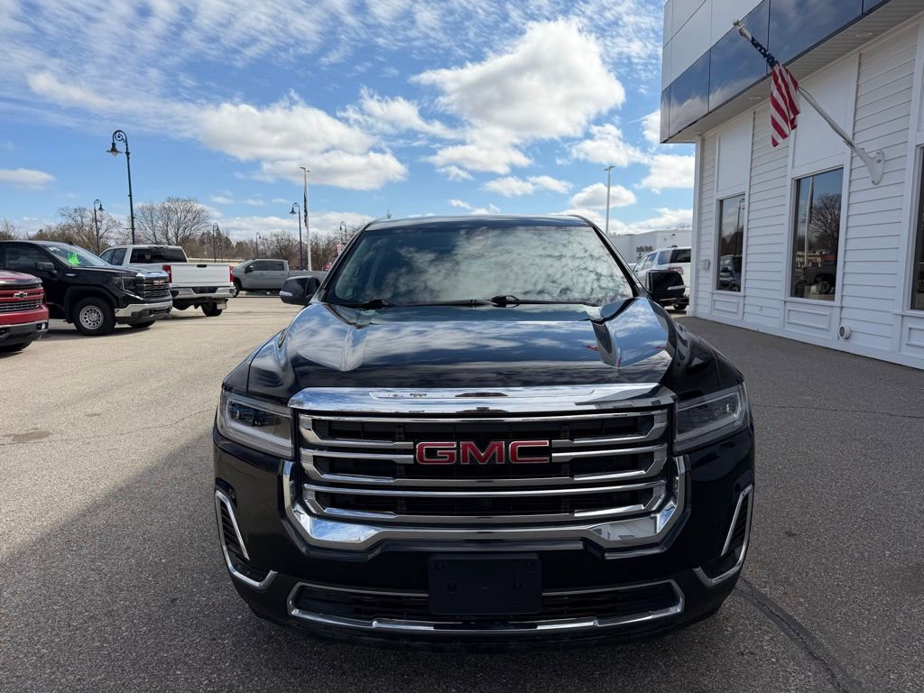 Used 2023 GMC Acadia SLE image 2