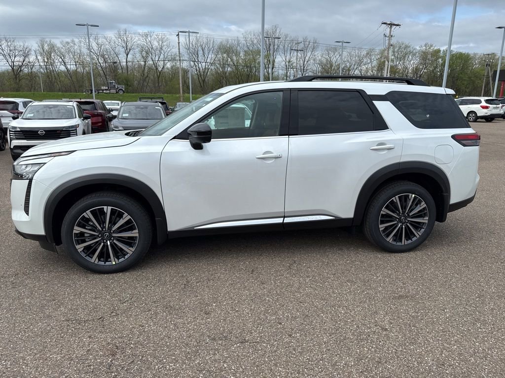 New 2026 Nissan Pathfinder Platinum image 4