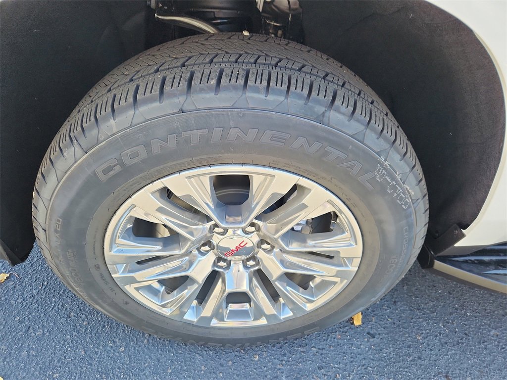 New 2026 GMC Yukon XL Denali image 15