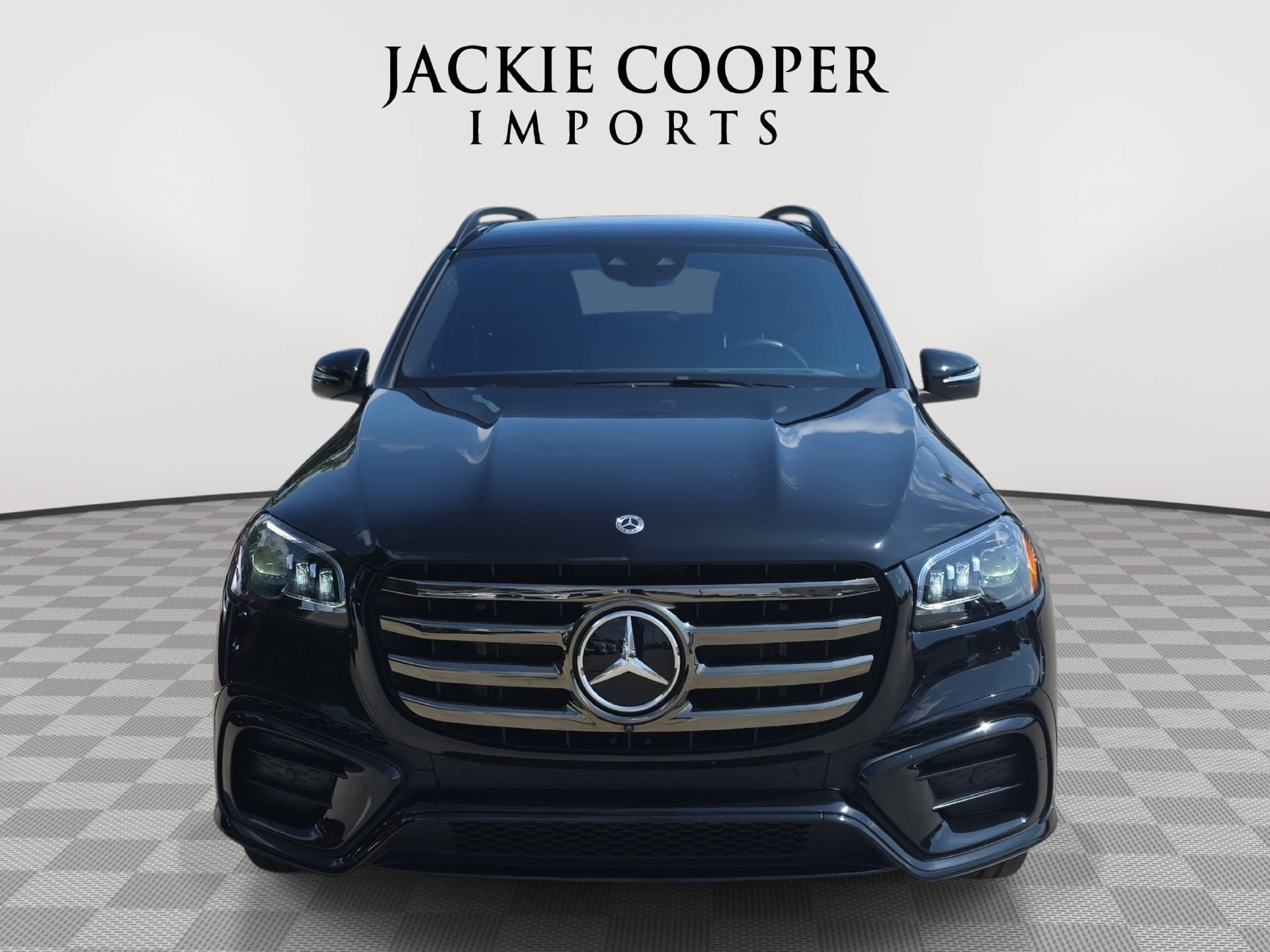 Used 2025 Mercedes-Benz GLS 580 4MATIC image 2