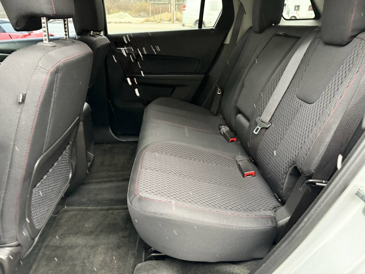 Used 2015 GMC Terrain SLE image 18