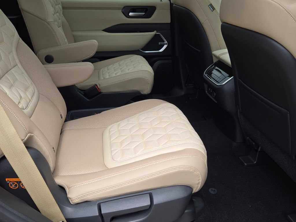 New 2026 Nissan Armada Platinum Reserve AWD/4WD image 9