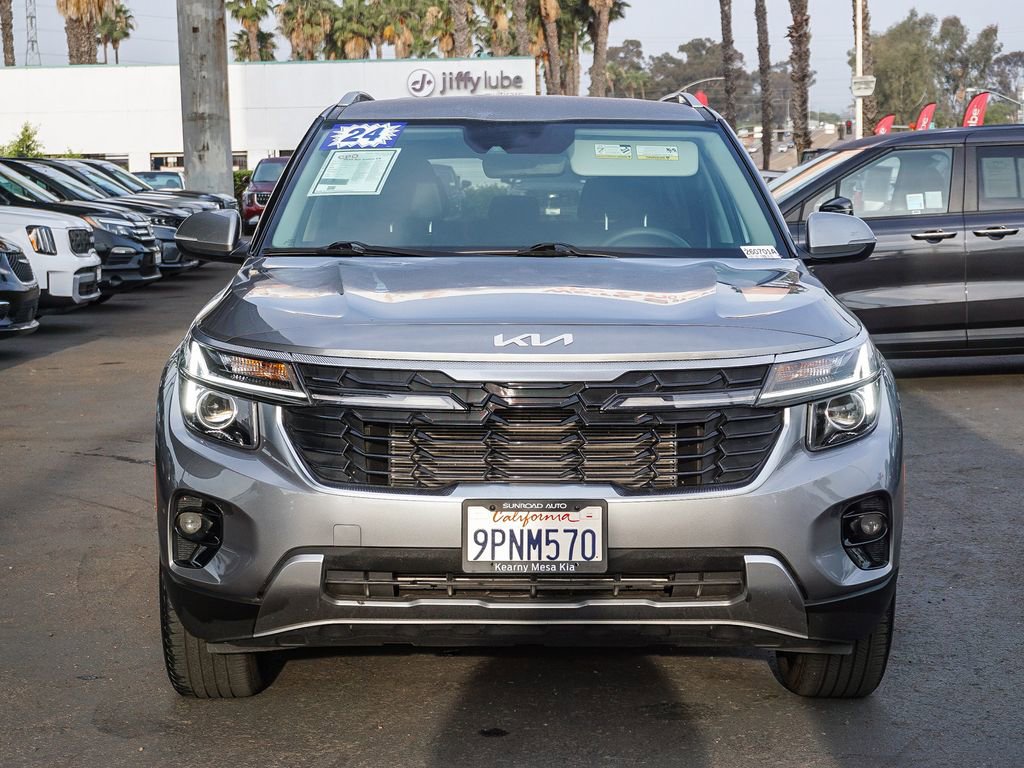 Certified 2024 Kia Seltos EX image 2