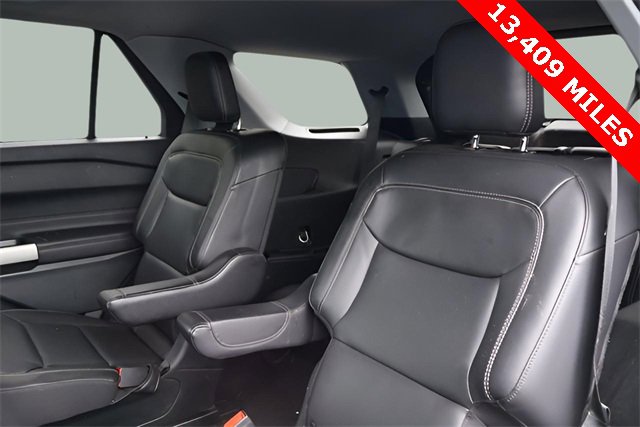 Used 2023 Ford Explorer XLT w/ Equipment Group 202A image 32