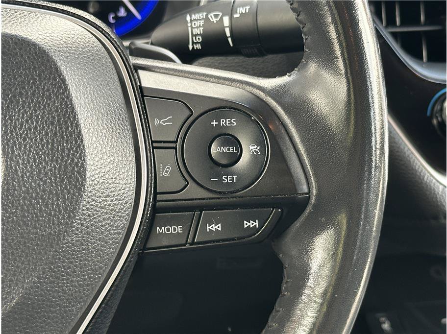 Used 2020 Toyota Corolla XSE FWD image 21