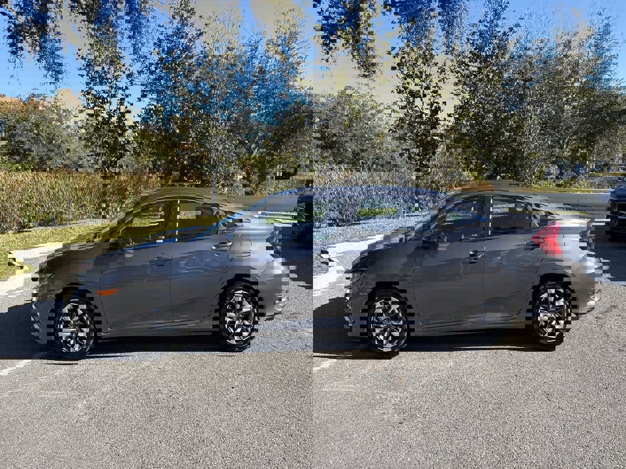 Certified 2019 Honda Civic LX image 4