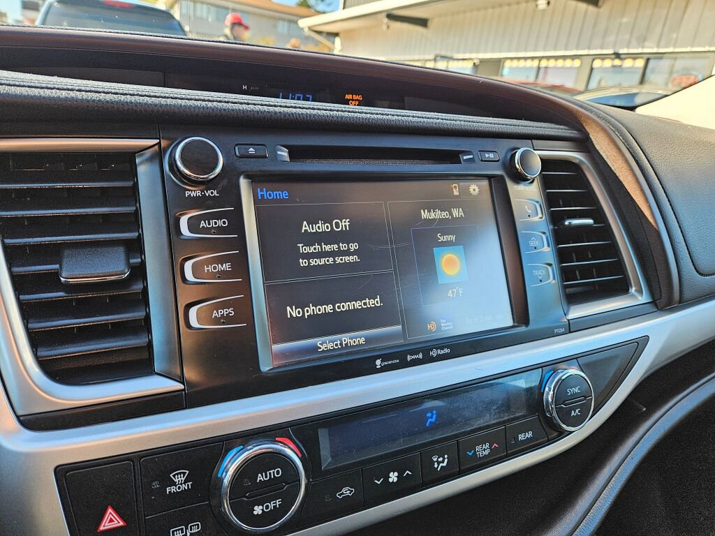 Used 2016 Toyota Highlander Plus image 4