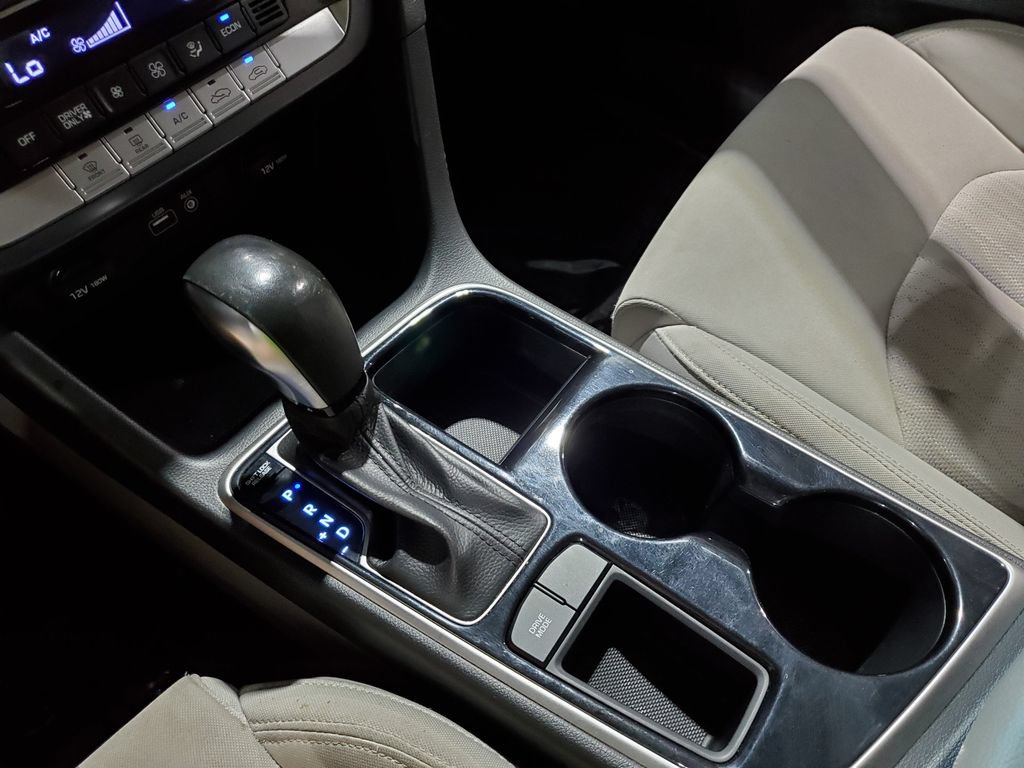 Used 2019 Hyundai Sonata SE FWD image 28