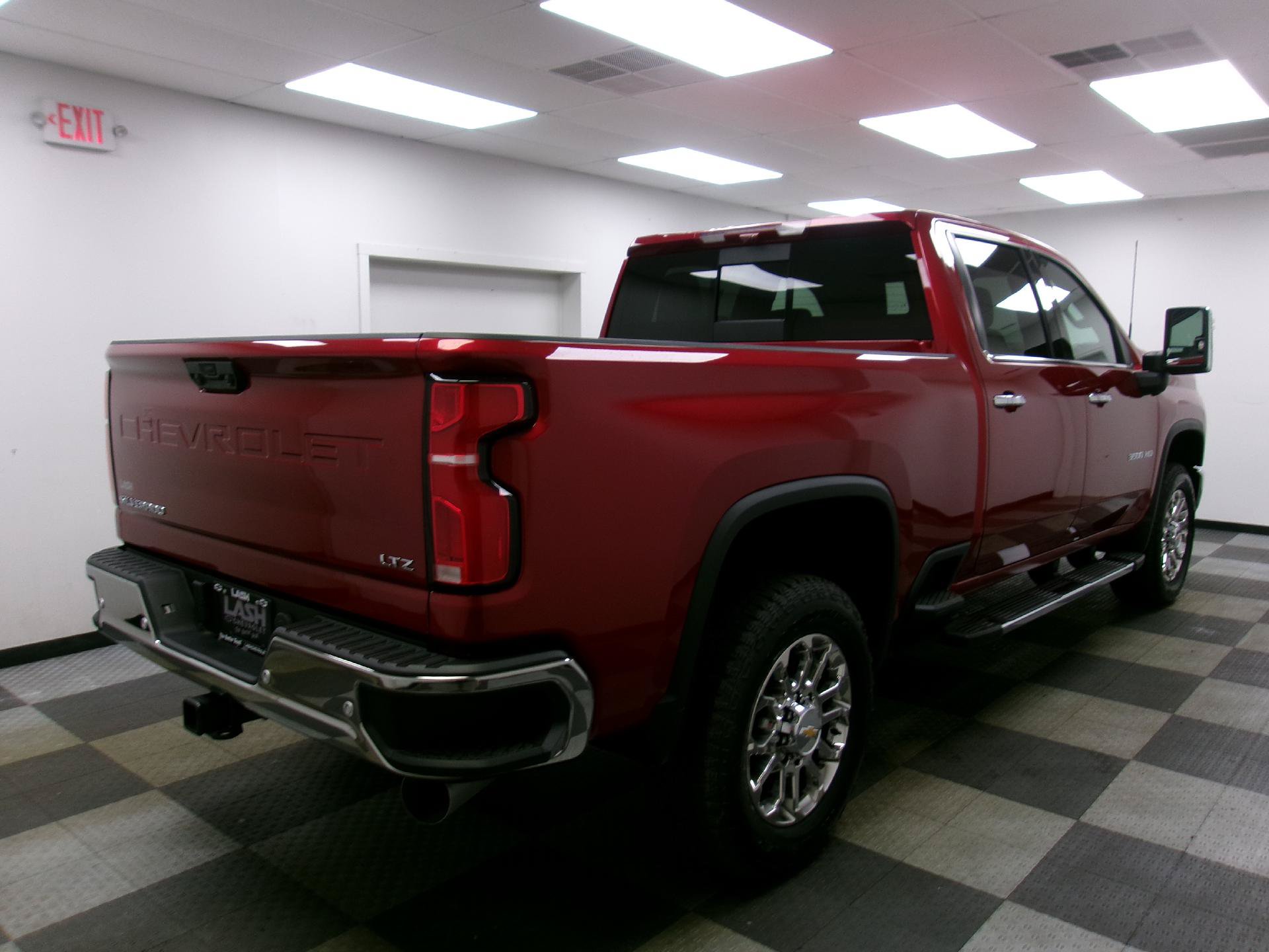 New 2026 Chevrolet Silverado 3500 LTZ w/ LTZ Premium Package AWD/4WD image 17