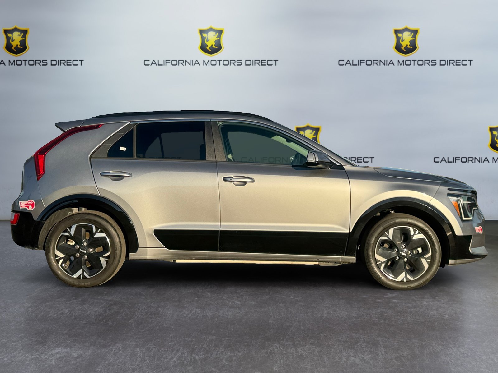 Used 2023 Kia Niro Wind w/ Wind Preserve Package FWD image 6