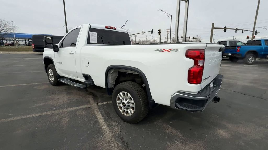 Used 2024 Chevrolet Silverado 2500 LT AWD/4WD image 6
