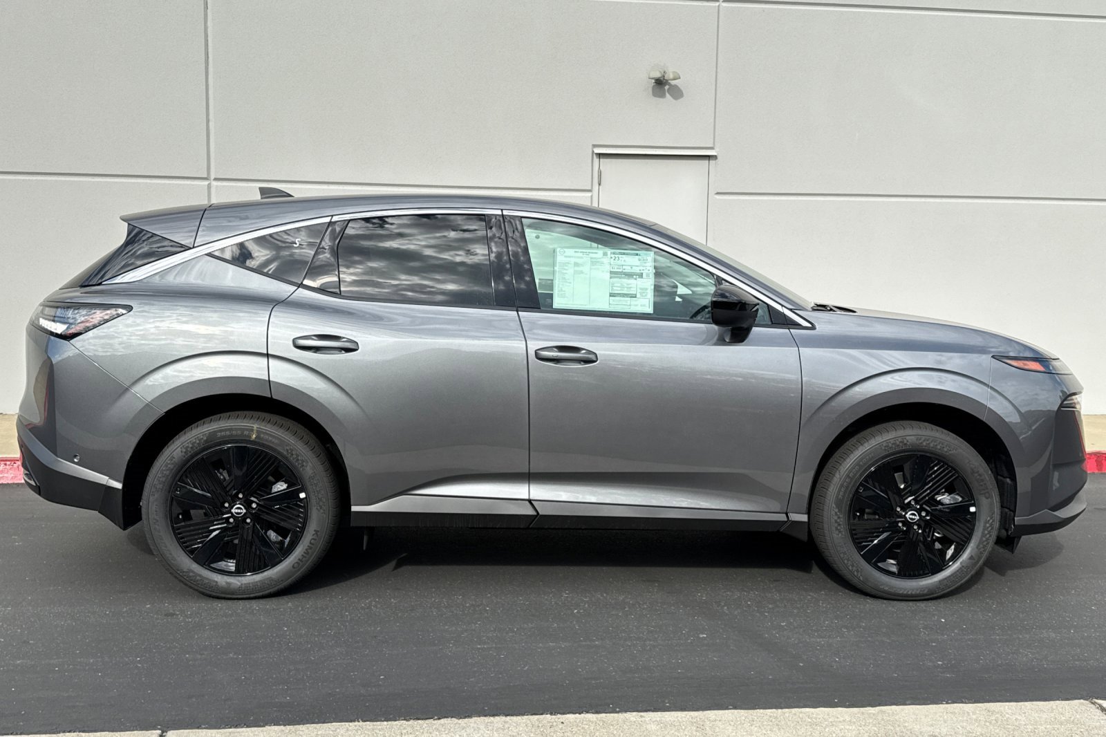 New 2025 Nissan Murano SV w/ Cargo Package image 3