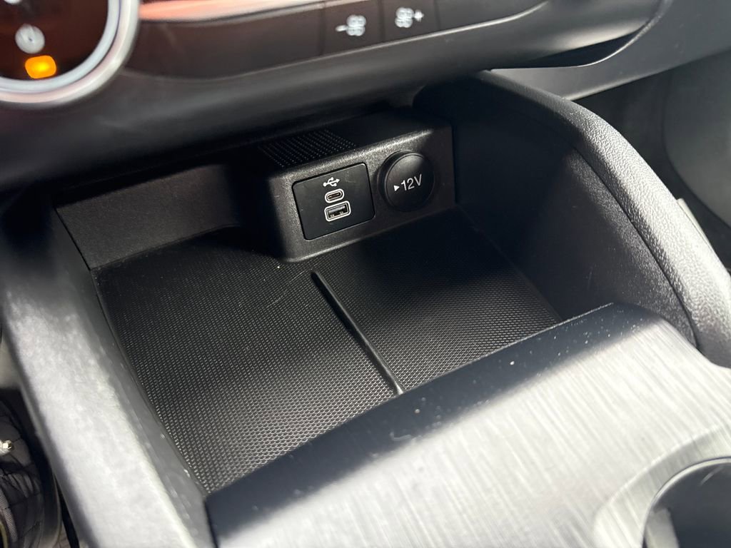 Used 2025 Ford Escape Active image 31