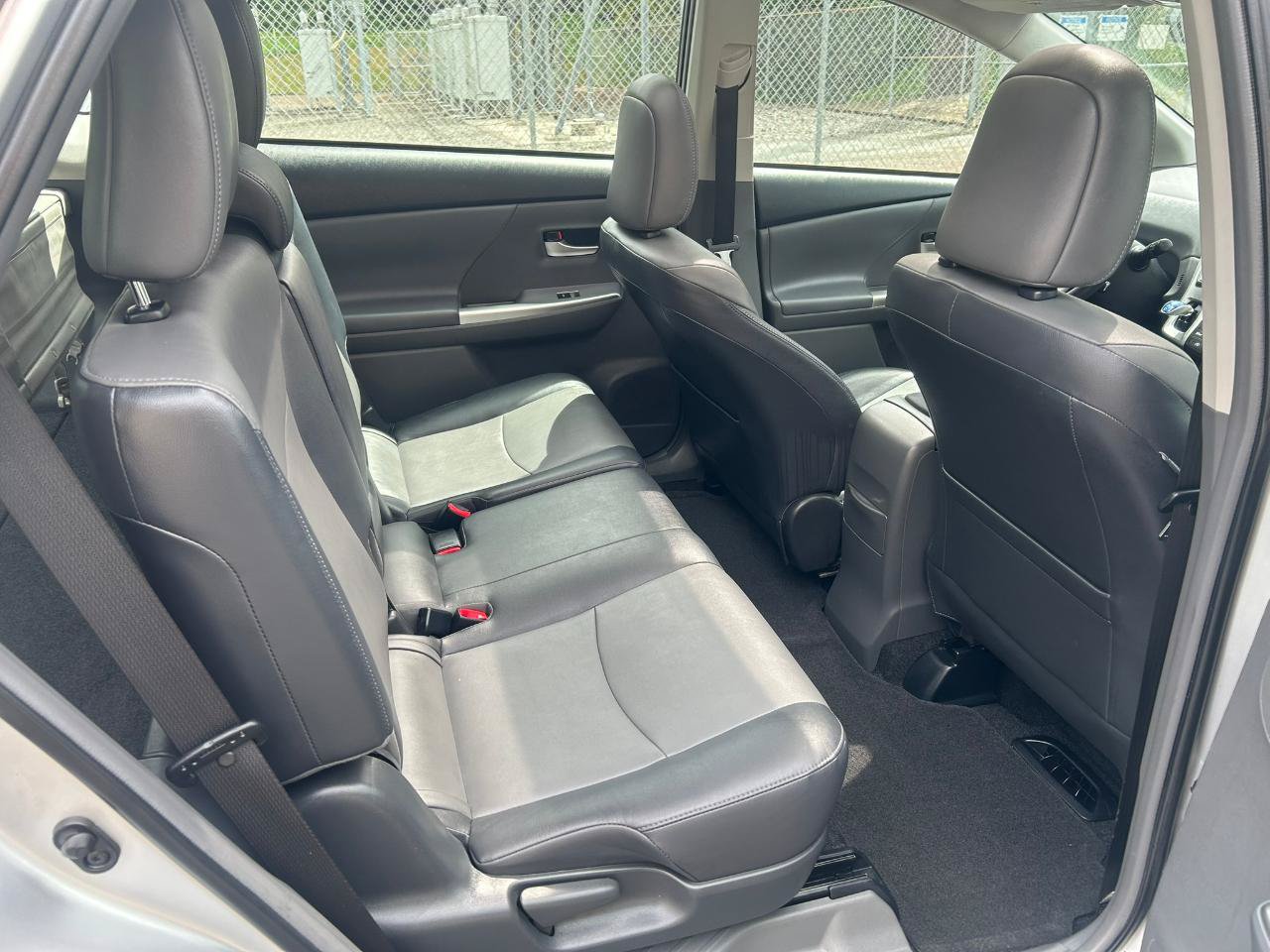 Used 2012 Toyota Prius V Five FWD image 14
