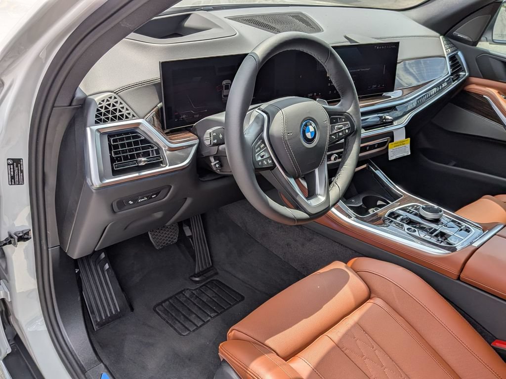 New 2026 BMW X5 xDrive50e w/ Executive Package AWD/4WD image 8