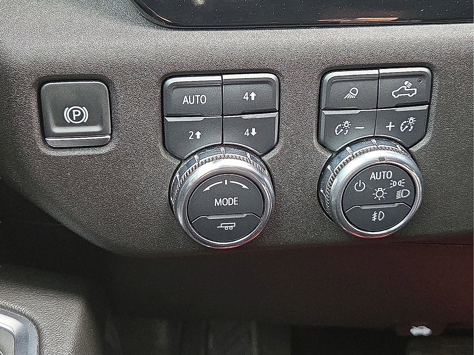 Used 2025 GMC Sierra 2500 SLT AWD/4WD image 20