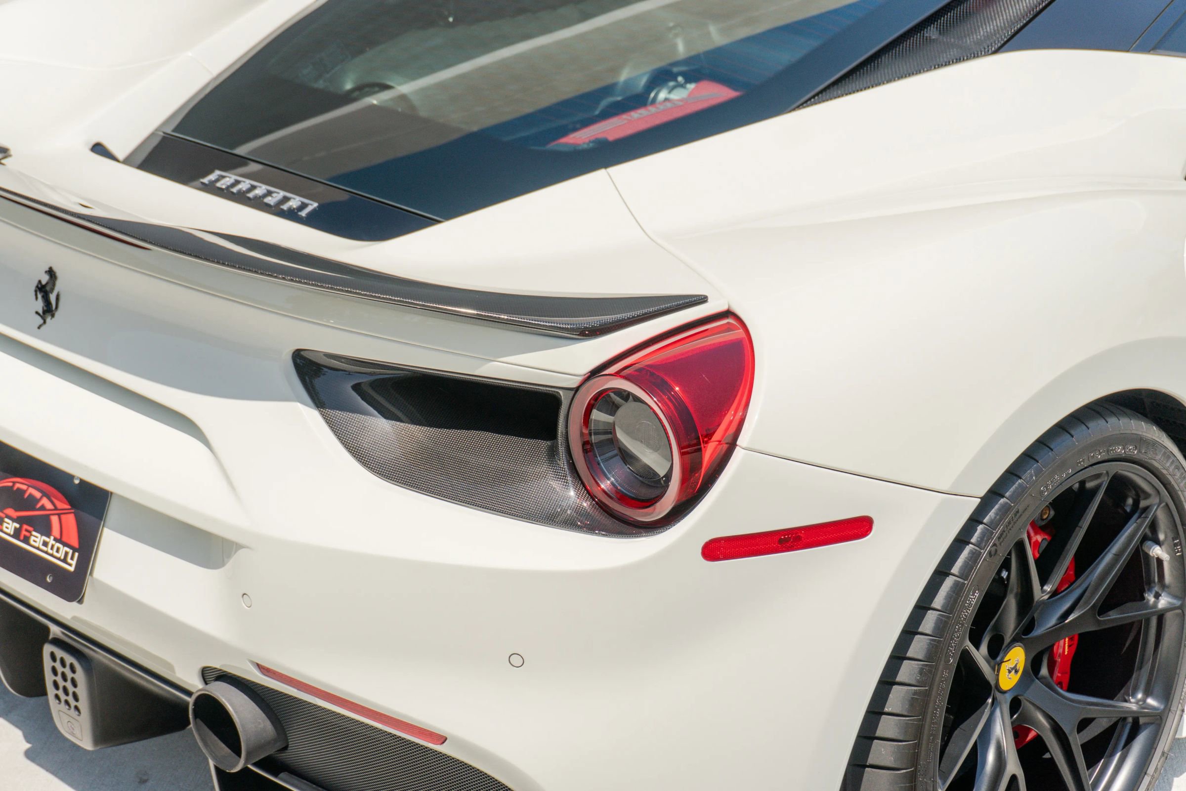Used 2018 Ferrari 488 GTB RWD image 39
