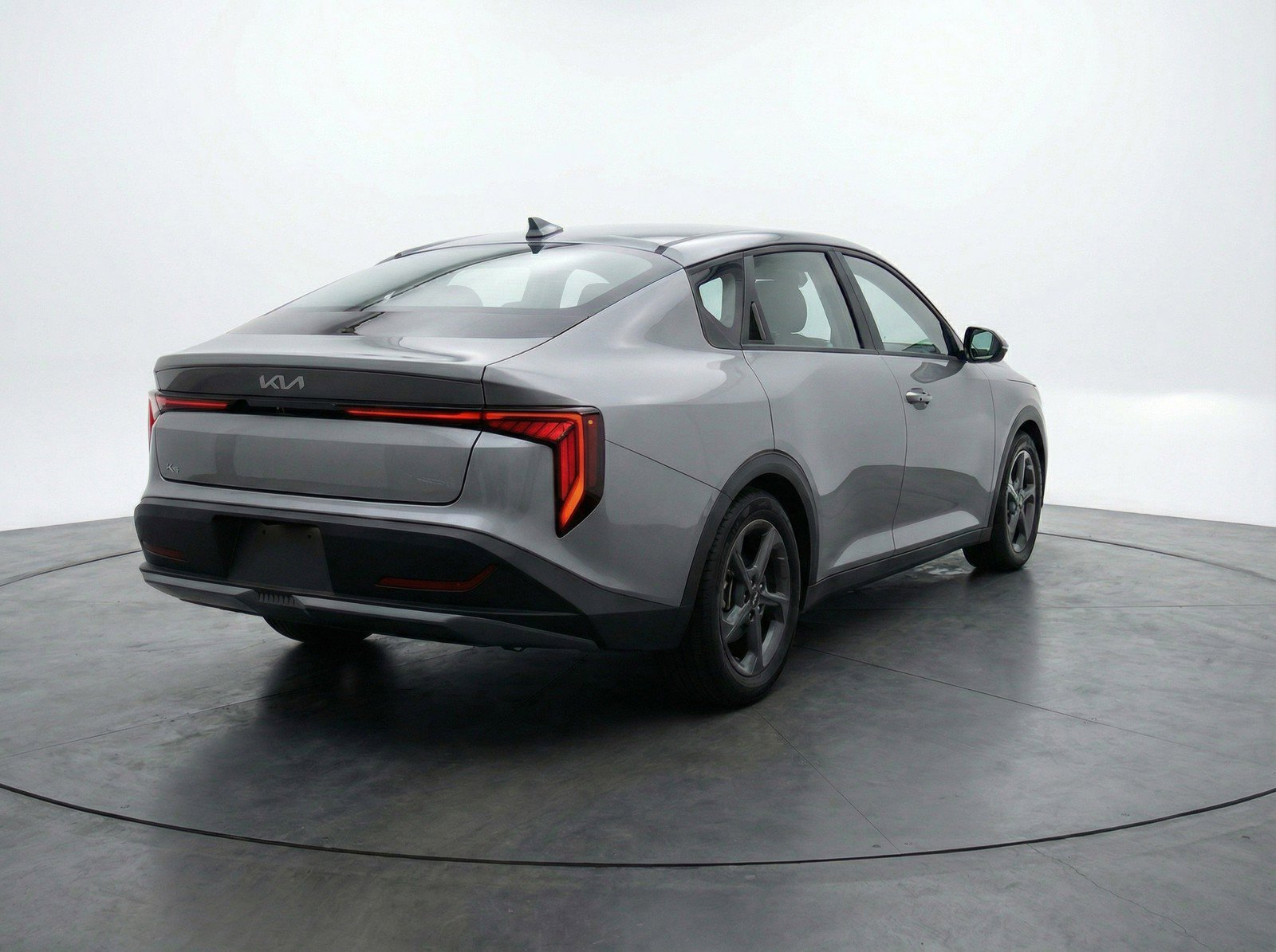 Used 2025 Kia K4 LXS image 9