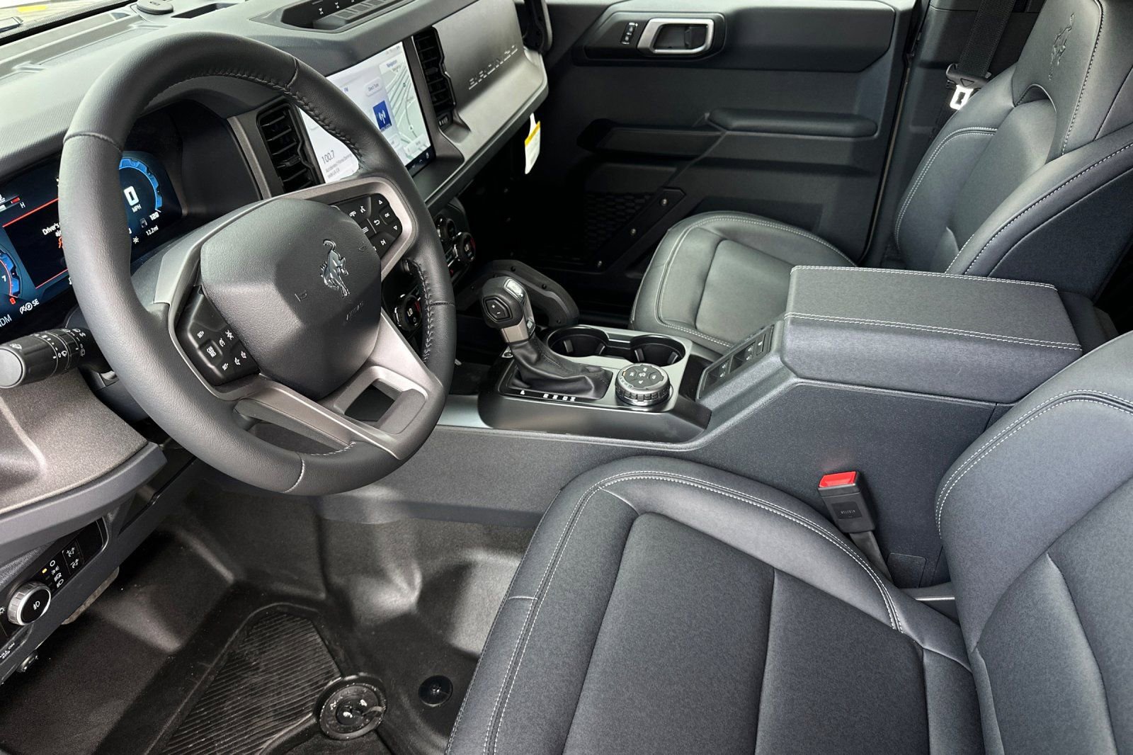 New 2026 Ford Bronco Big Bend w/ Black Diamond Package image 9