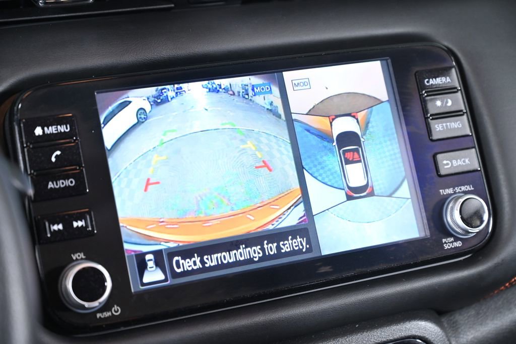 Used 2021 Nissan Kicks SR w/ SR Premium Package image 17