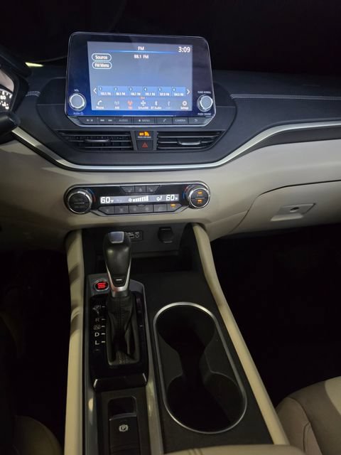 Used 2019 Nissan Altima 2.5 SV AWD/4WD image 30