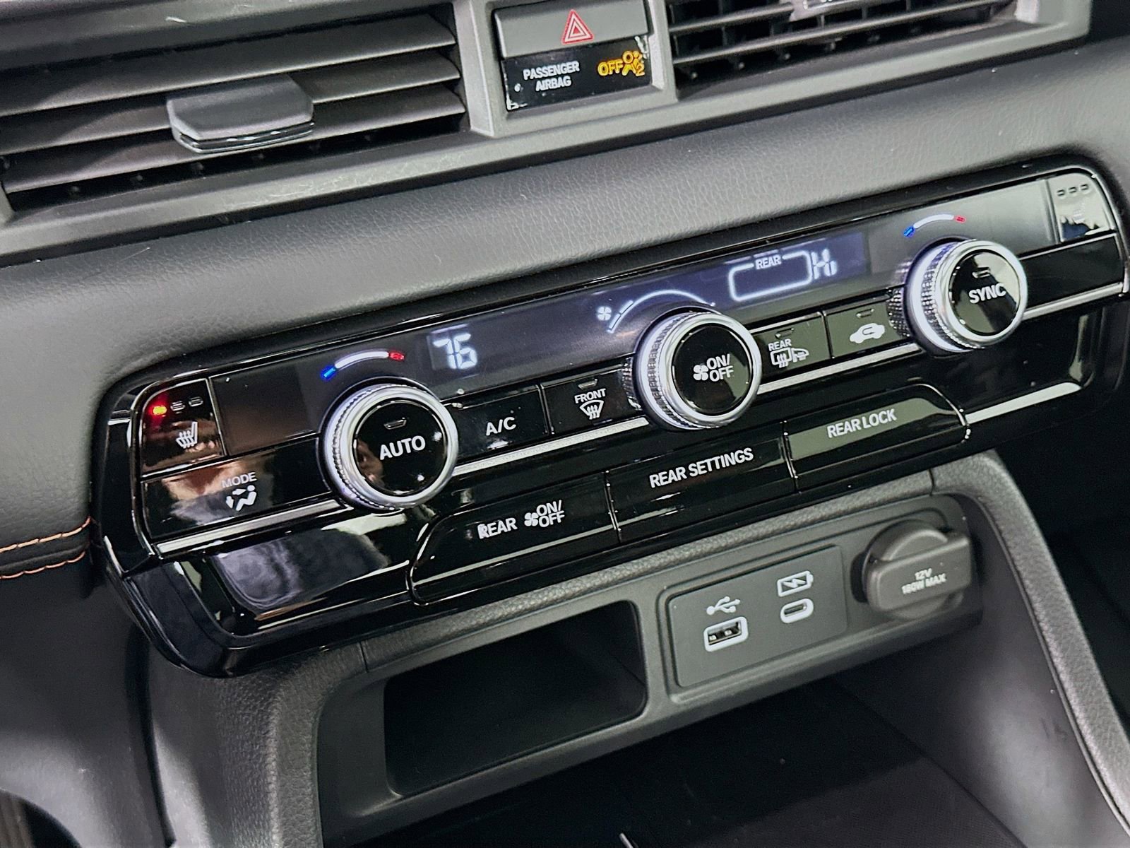 Used 2025 Honda Pilot TrailSport image 15