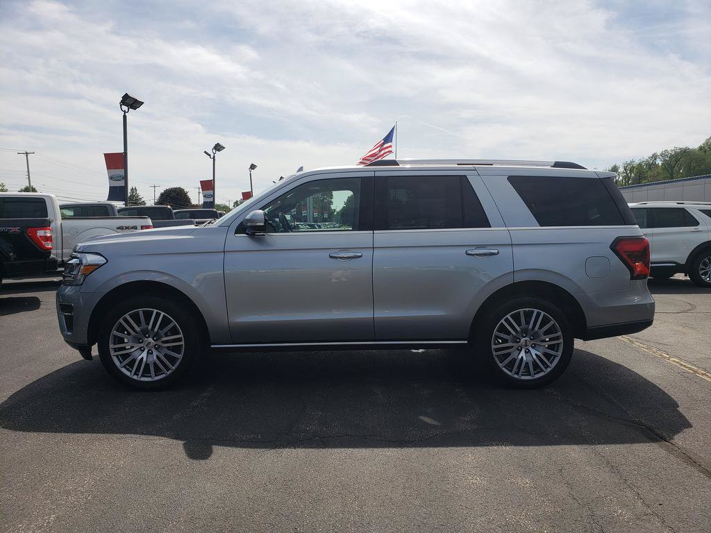 Used 2022 Ford Expedition Limited AWD/4WD image 7