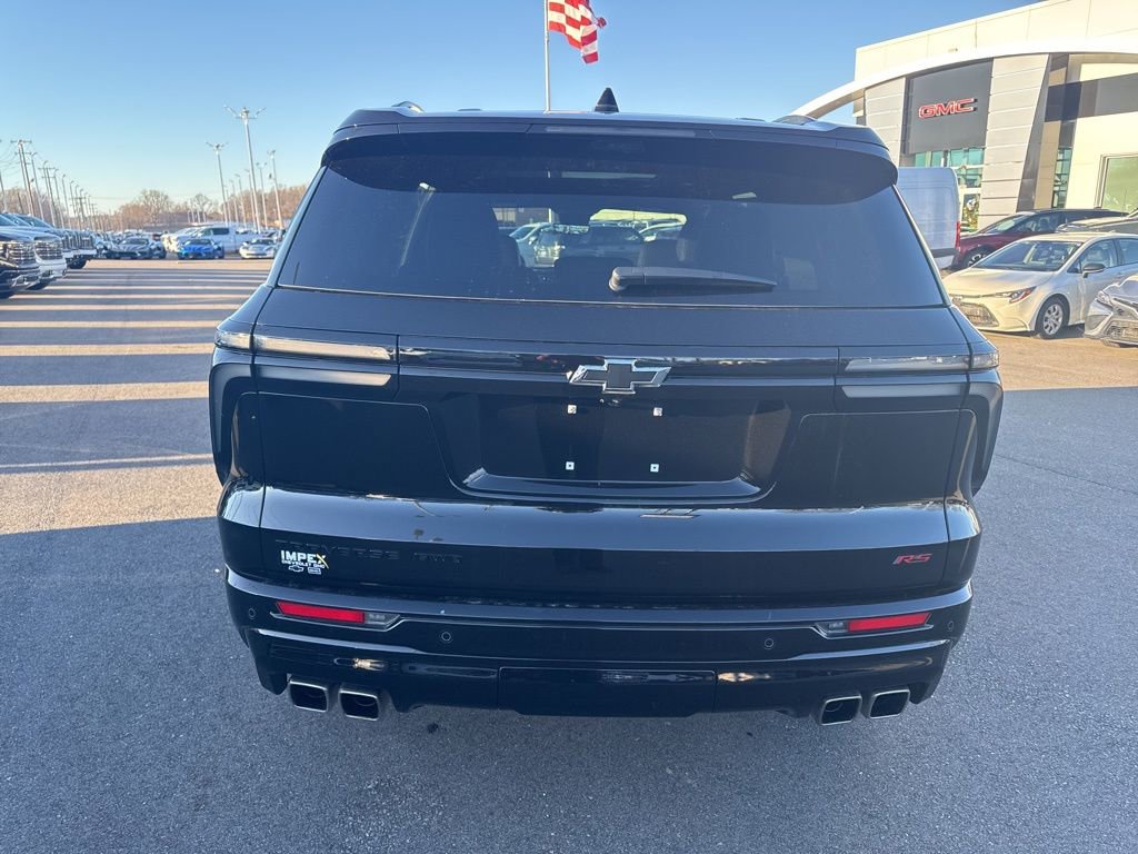 Used 2024 Chevrolet Traverse RS w/ LPO, Floor Liner Package AWD/4WD image 4