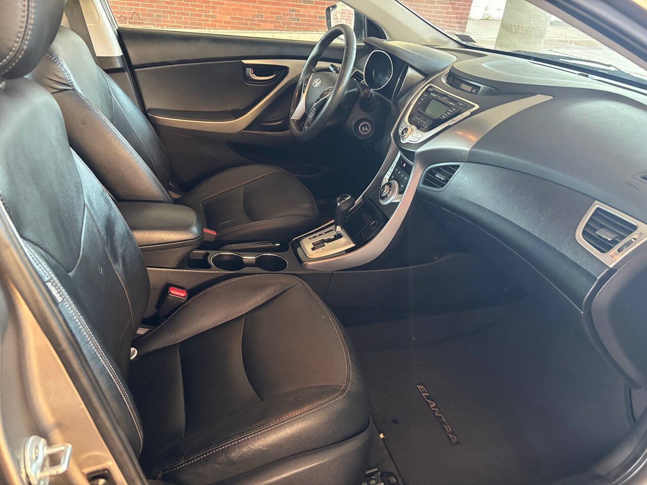 Used 2012 Hyundai Elantra Limited FWD image 23