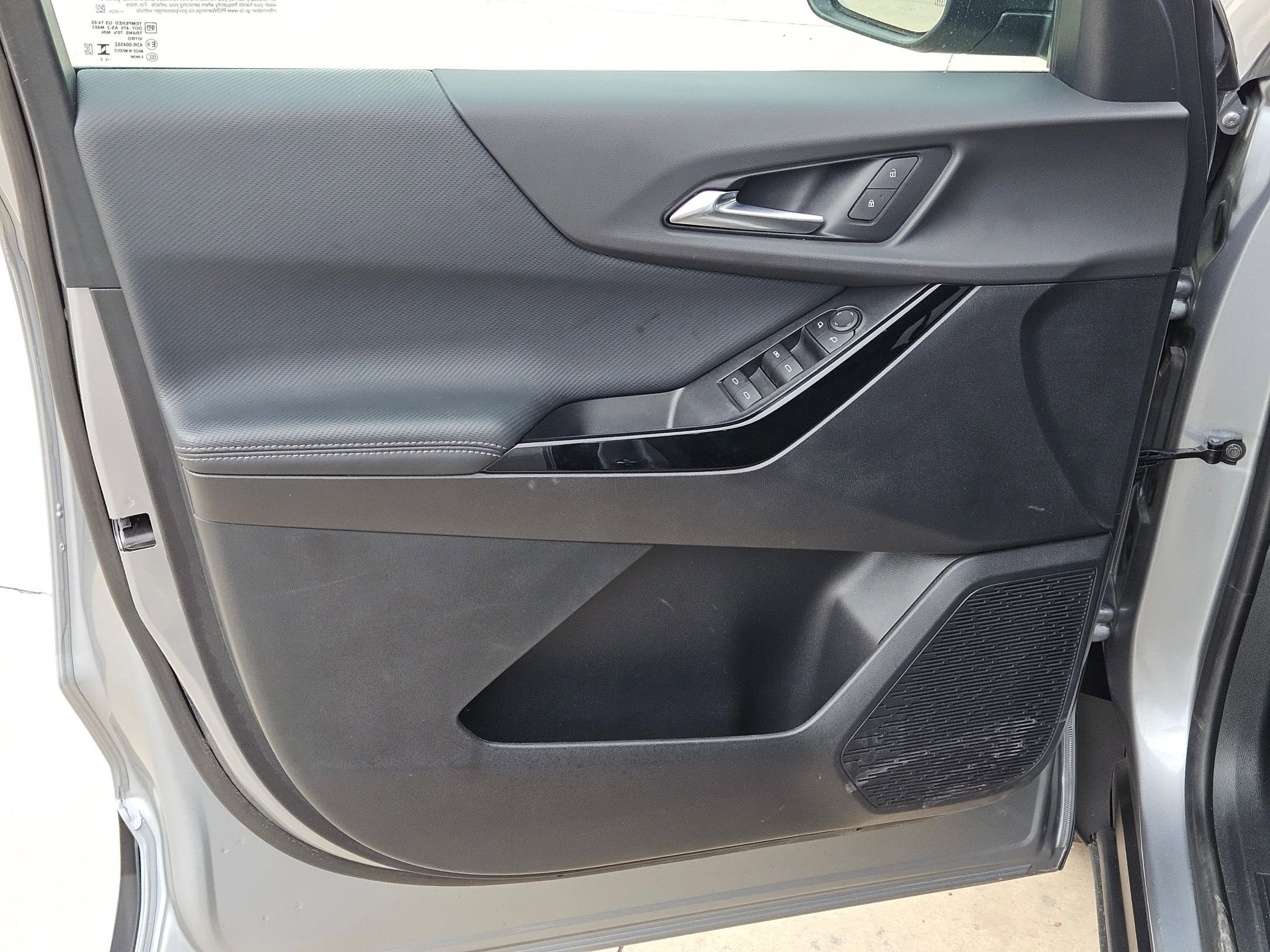 Certified 2026 Chevrolet Equinox LT image 11