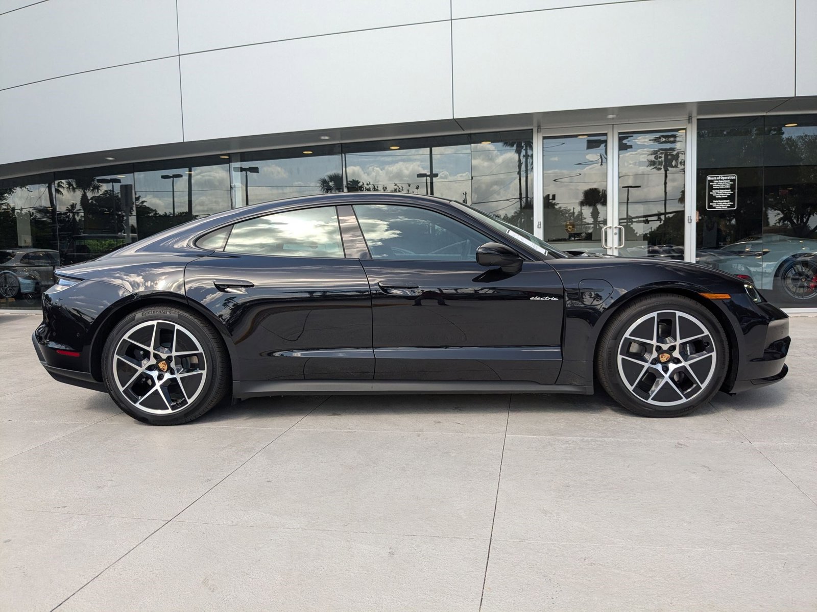 New 2025 Porsche Taycan AWD/4WD image 7