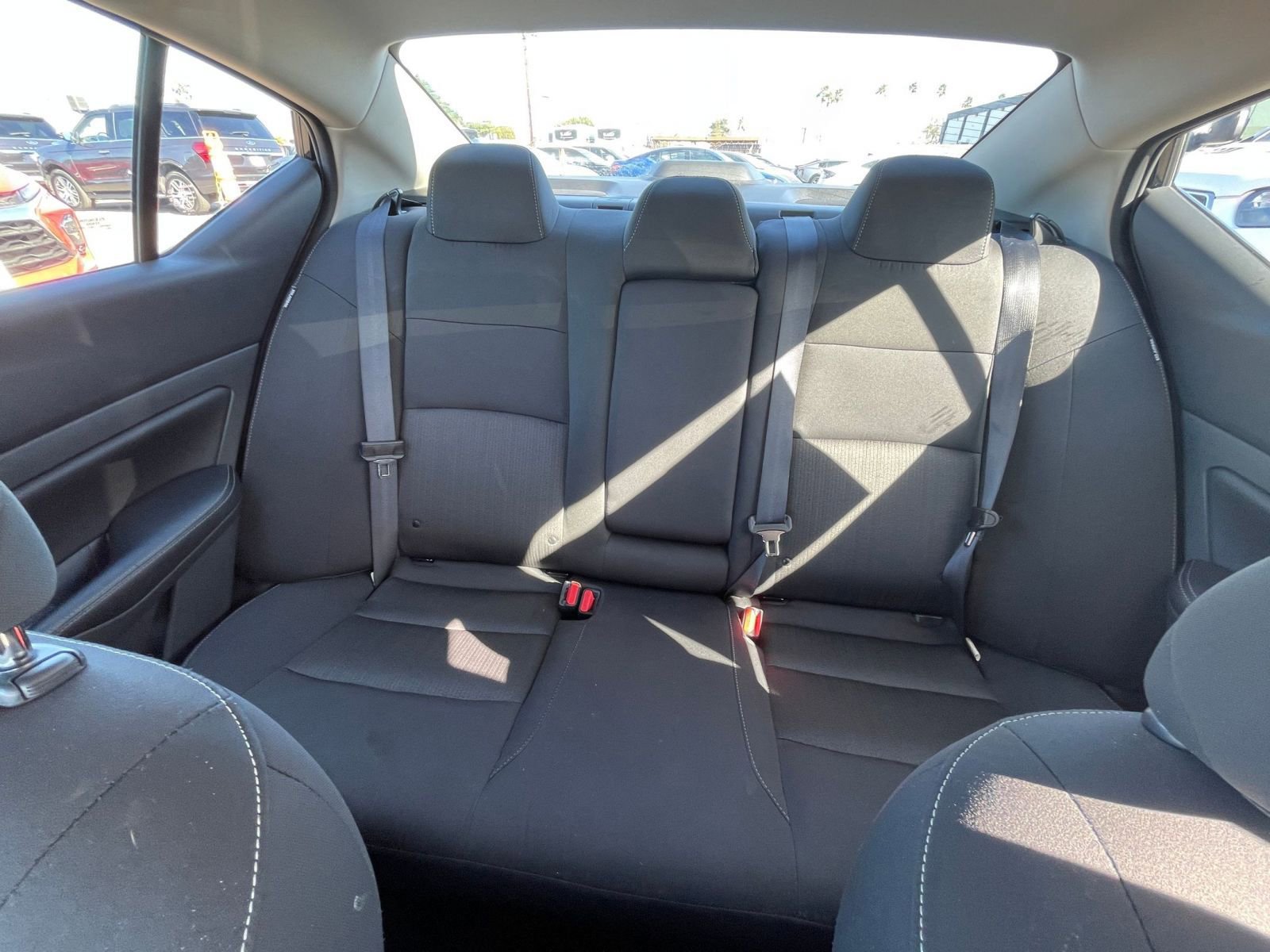 Used 2025 Nissan Altima 2.5 SV image 39