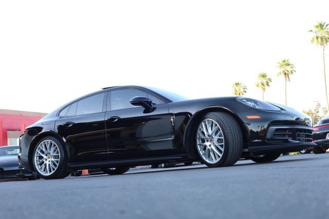 Used 2017 Porsche Panamera image 12