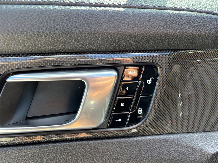 Used 2017 Porsche Panamera 4S image 22