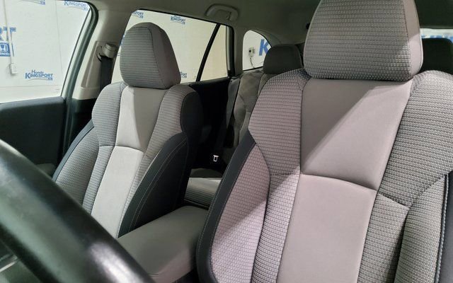 Used 2020 Subaru Outback Premium image 12