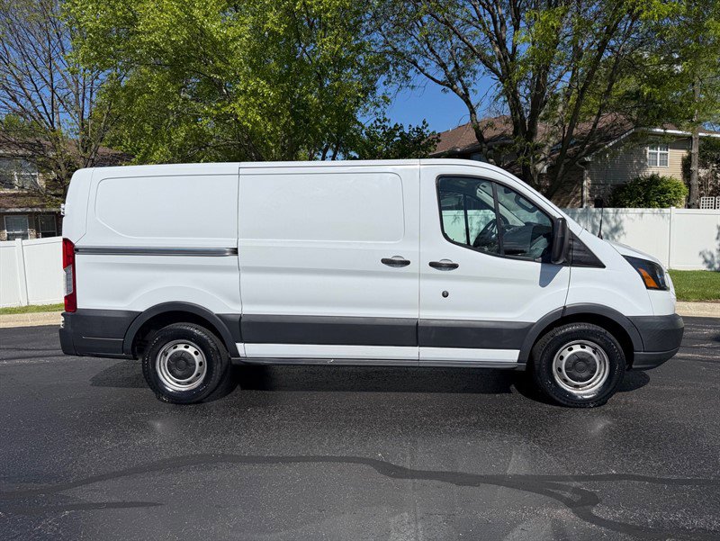 Used 2018 Ford Transit 150 130 Low Roof RWD image 4