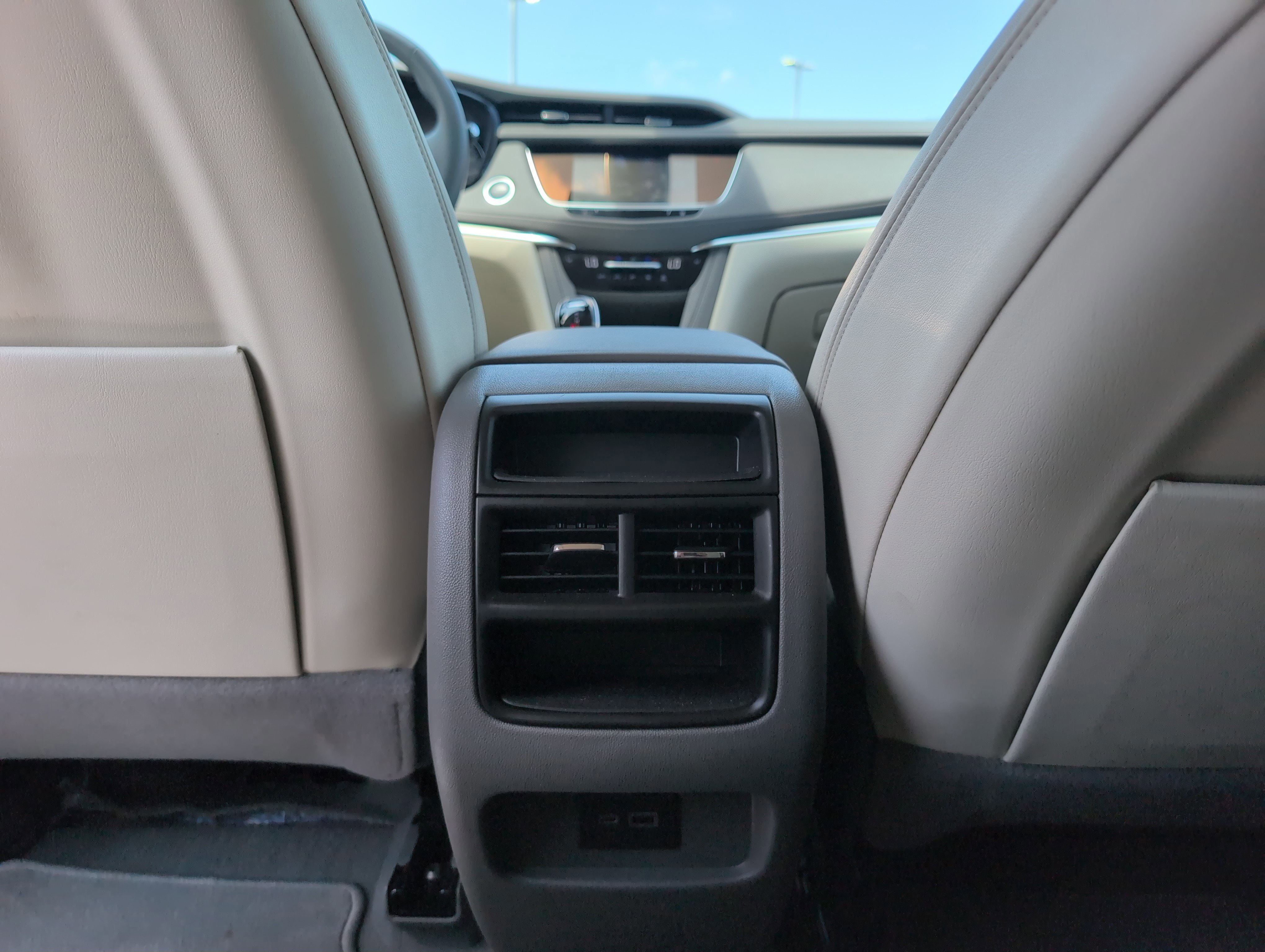 Certified 2023 Cadillac XT5 Premium Luxury w/ Technology Package FWD image 31
