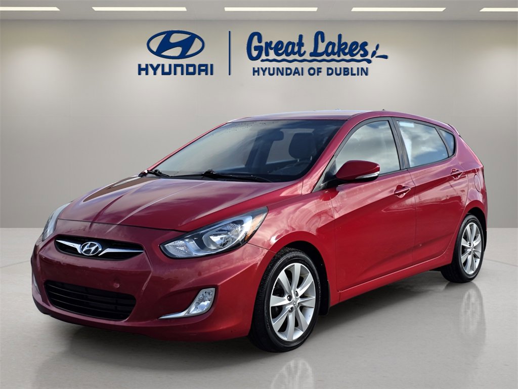 Used 2013 Hyundai Accent SE image 1