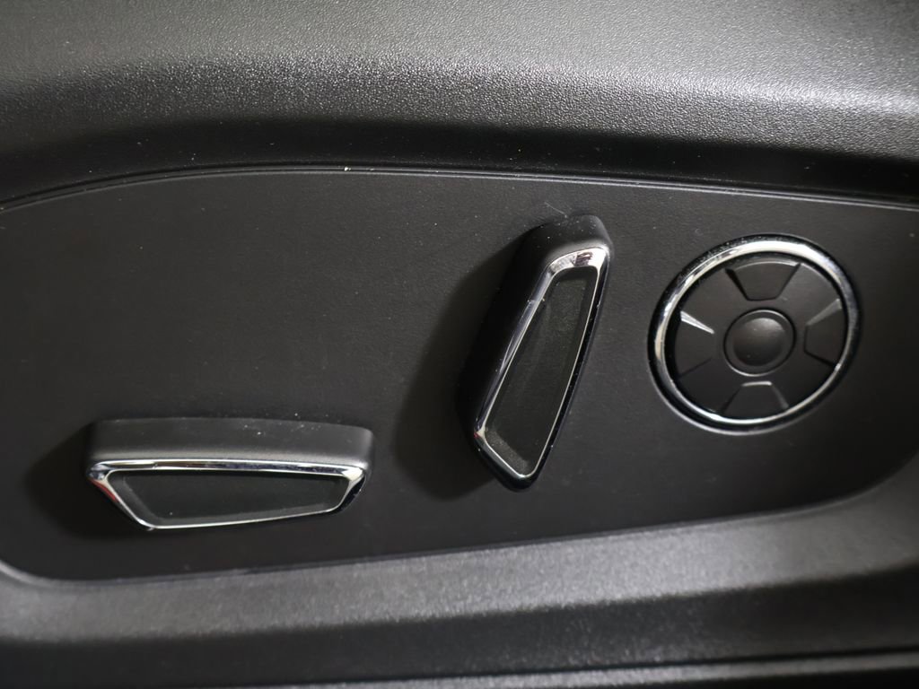 Used 2020 Ford Explorer ST w/ ST Street Pack AWD/4WD image 40