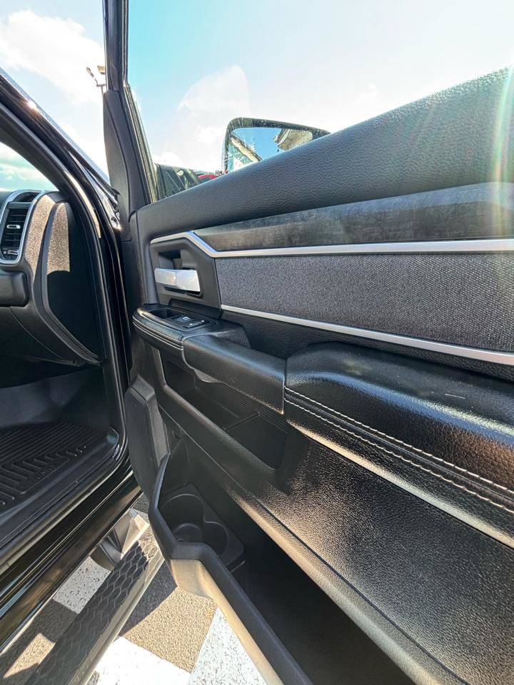 Used 2019 RAM 2500 Big Horn w/ Black Appearance Package AWD/4WD image 31