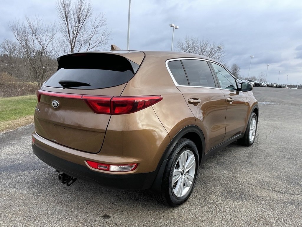 Used 2018 Kia Sportage LX image 3