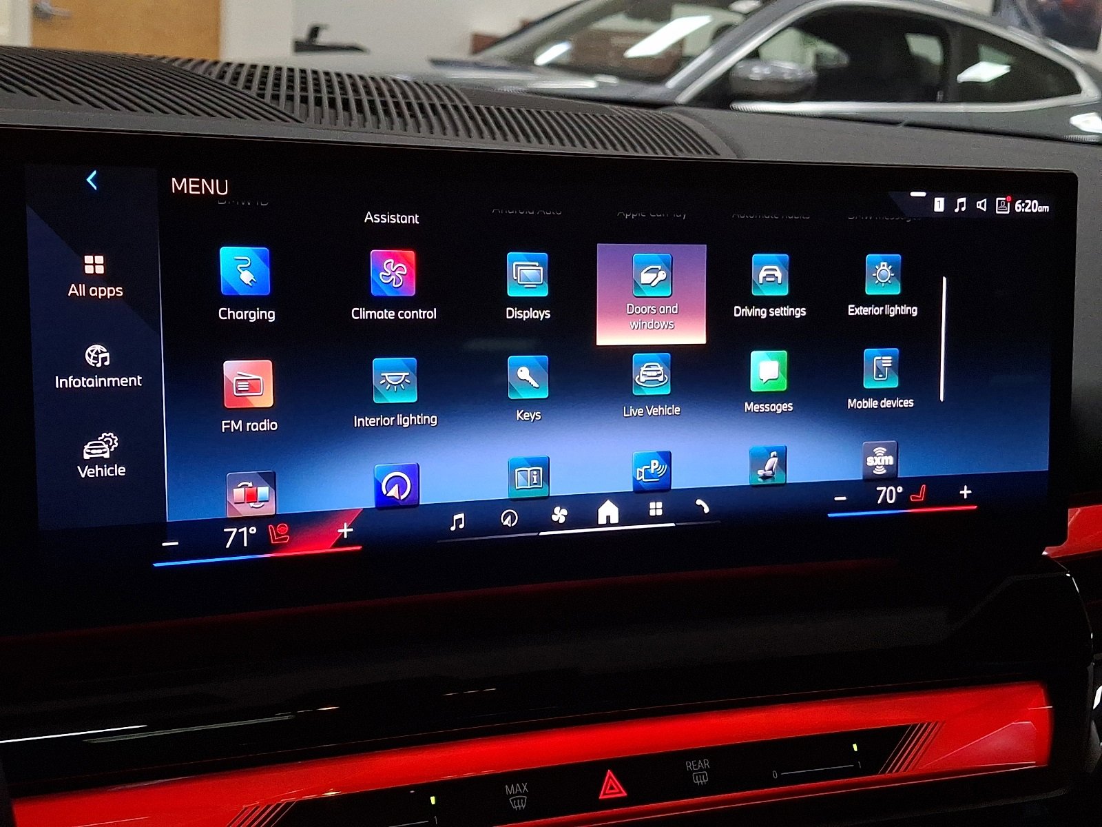 Used 2025 BMW i5 eDrive40i w/ M Sport Package image 14