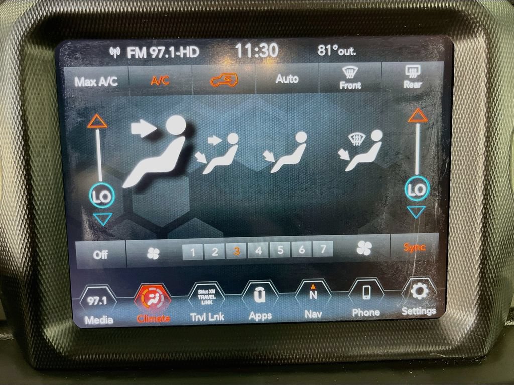 Used 2020 Jeep Wrangler Unlimited Sahara AWD/4WD image 22