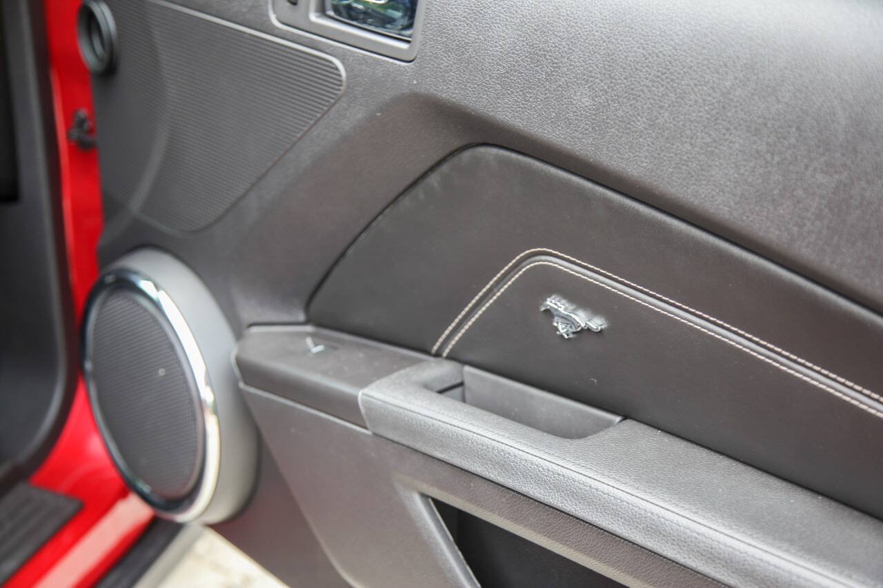 Used 2011 Ford Mustang GT Premium w/ Electronics Pkg RWD image 82