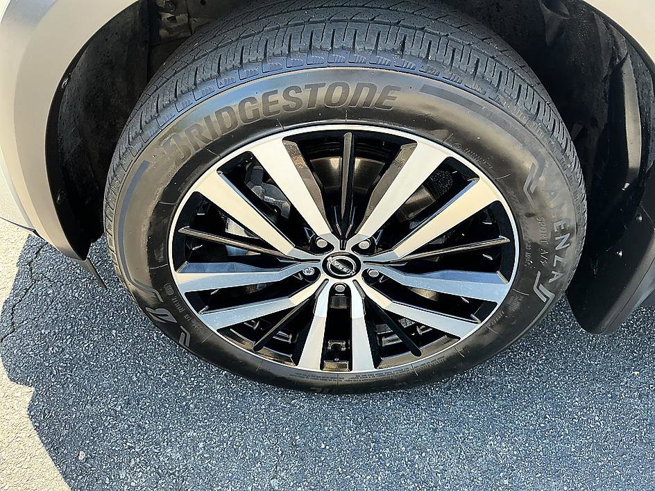 Certified 2024 Nissan Pathfinder Platinum w/ Cargo Package image 7