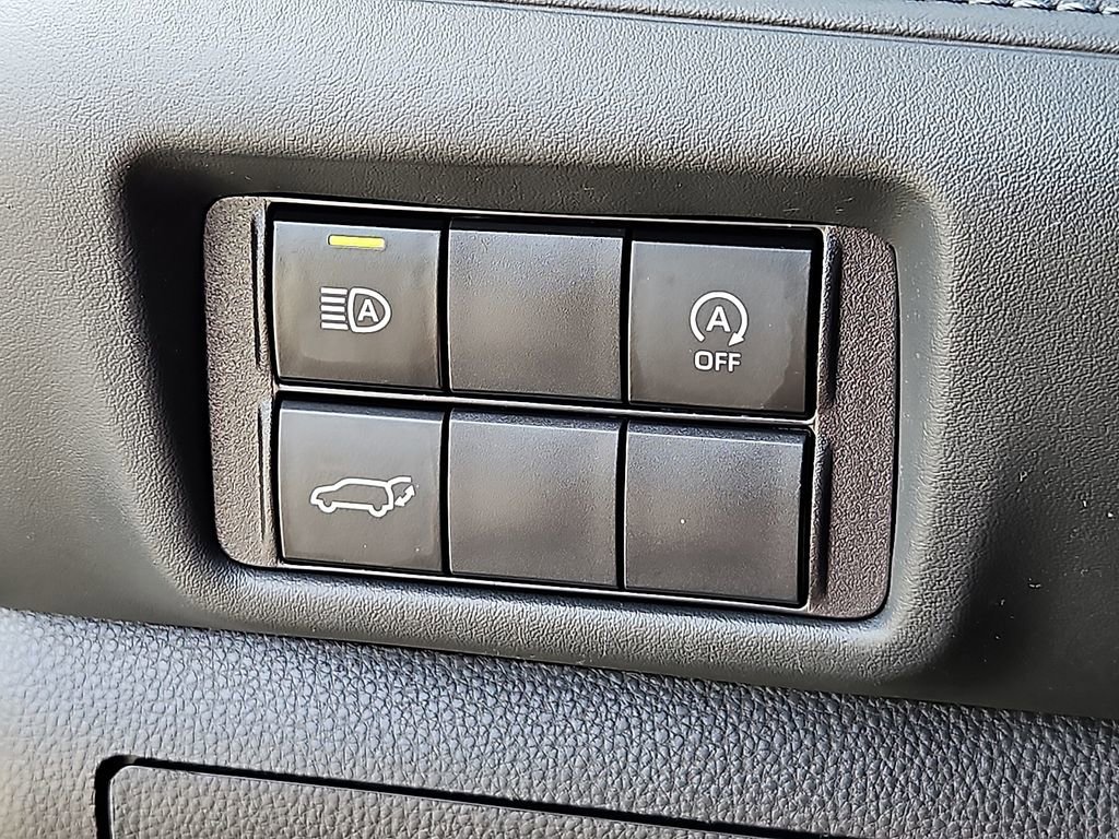 Used 2023 Toyota Highlander XLE image 24