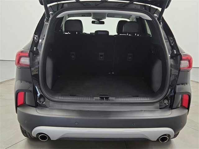 Used 2025 Ford Escape Platinum image 35