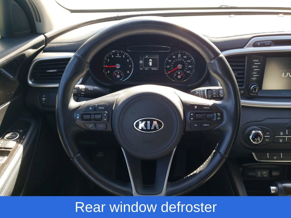 Used 2017 Kia Sorento LX w/ LX Convenience Package image 12