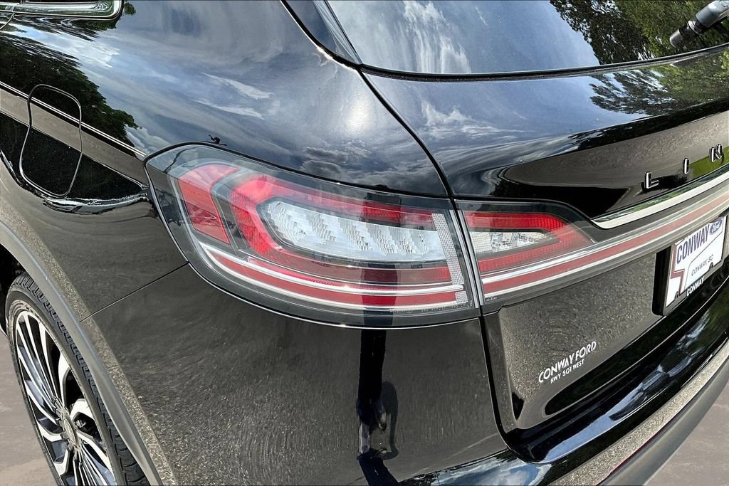 Used 2022 Lincoln Nautilus Black Label w/ Cargo Utility Package AWD/4WD image 25